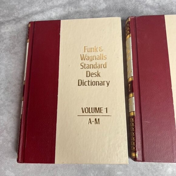1979 Funk & Wagnalls Standard Desk Dictionary Volumes 1 & 2 A-Z Hardcover READ - Picture 5 of 14